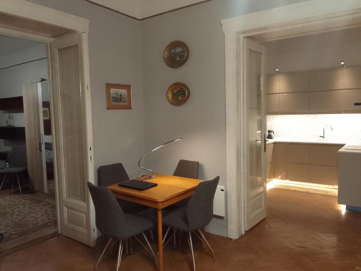 Parkside Large Modern Garden View Apartment Budapest Exteriör bild